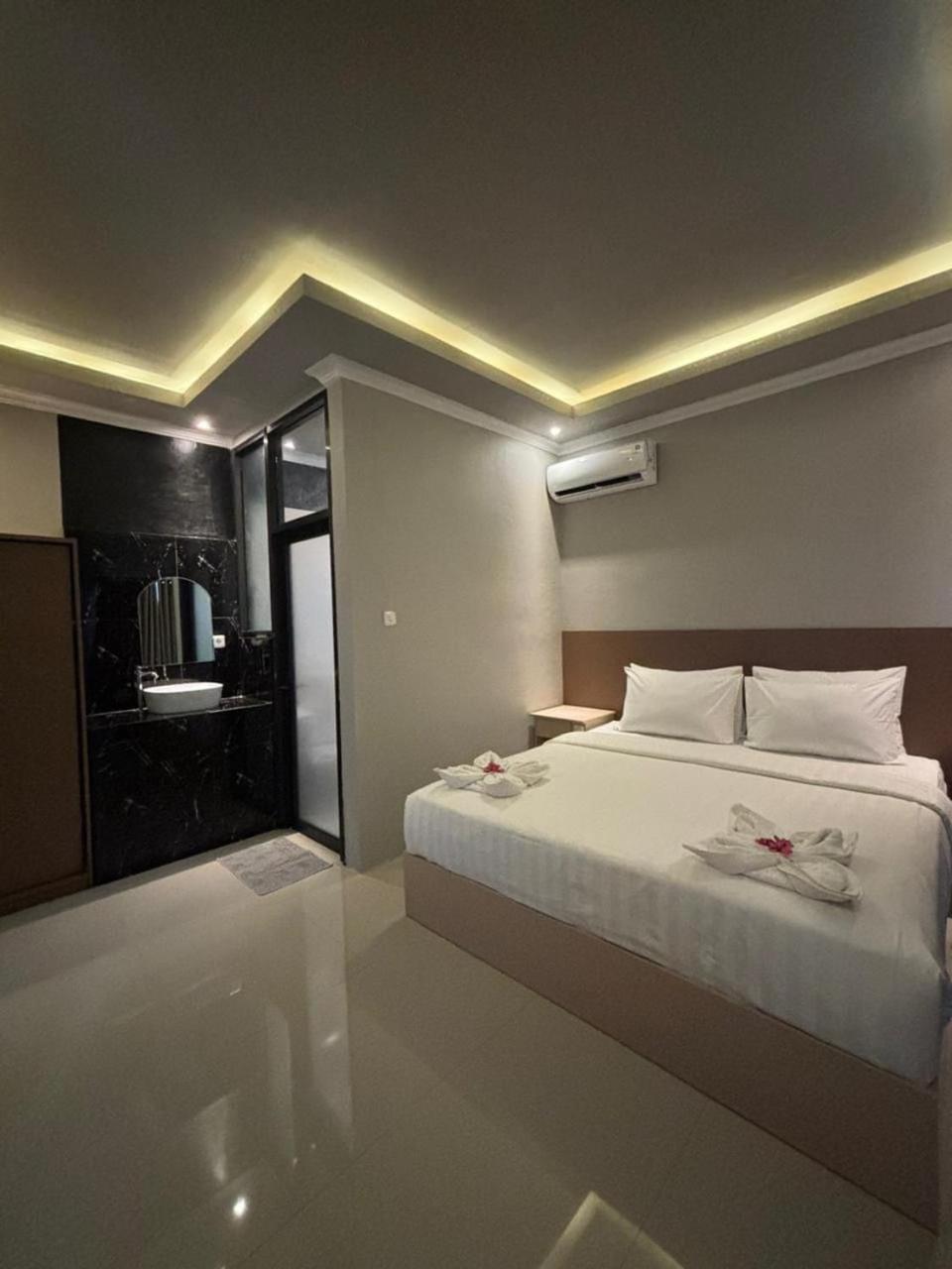 Qwank Kuta Lombok Appartement Buitenkant foto