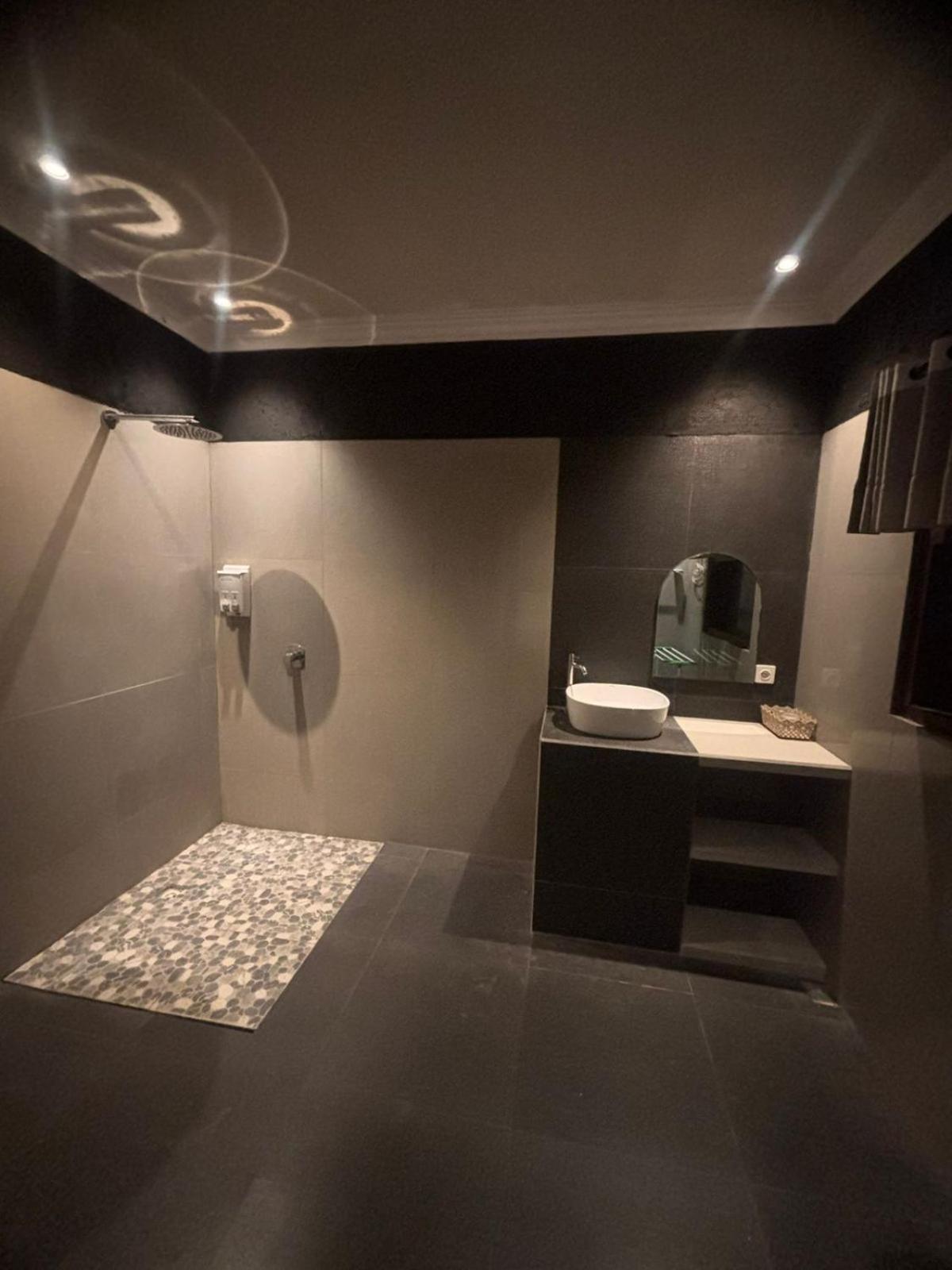Qwank Kuta Lombok Appartement Buitenkant foto